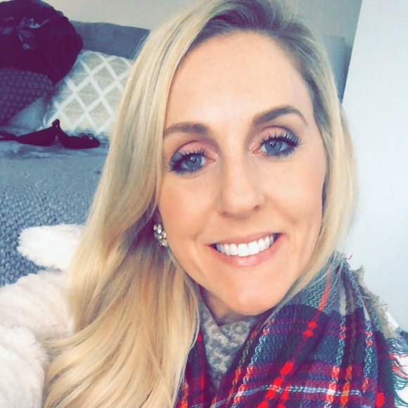 Meet your Posher, Jenny - Picture 1 of 1